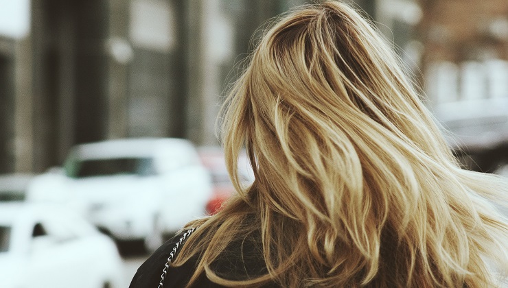 How to Combat Dry-Damaged Hair